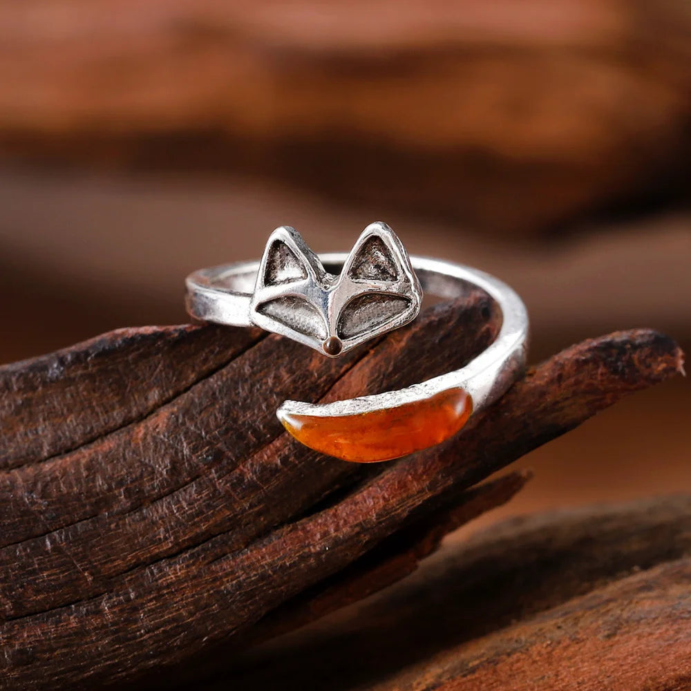 - Vintage Fox Spirit Ring in Stainless Steel